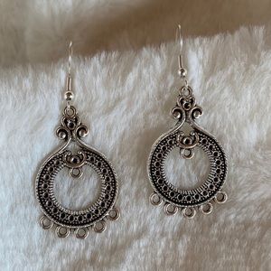 NWOT 🛍 Bundle for DISCOUNTS off Merch & Shipping